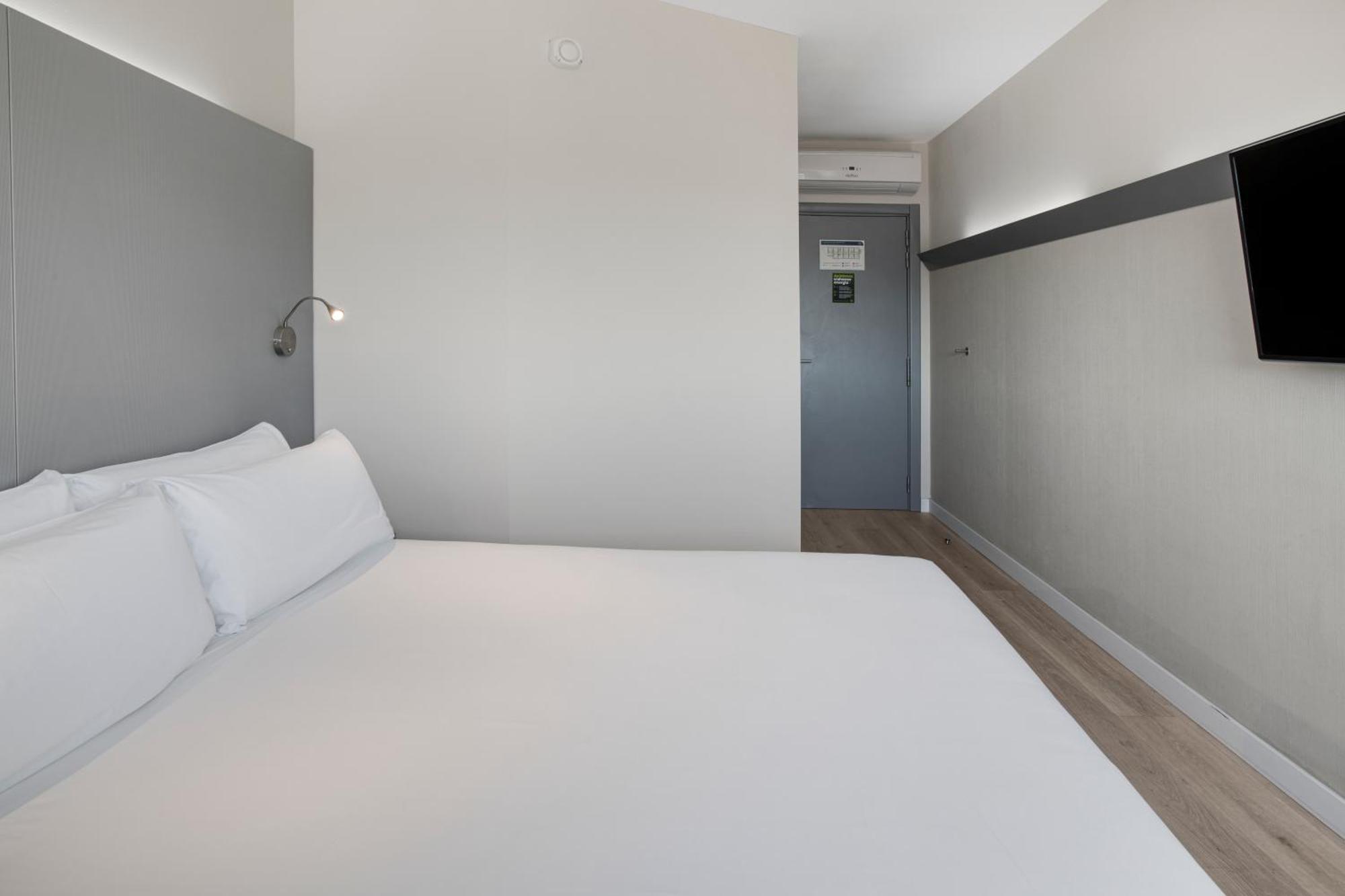 B&B Hotel Figueres Figueres  Eksteriør bilde