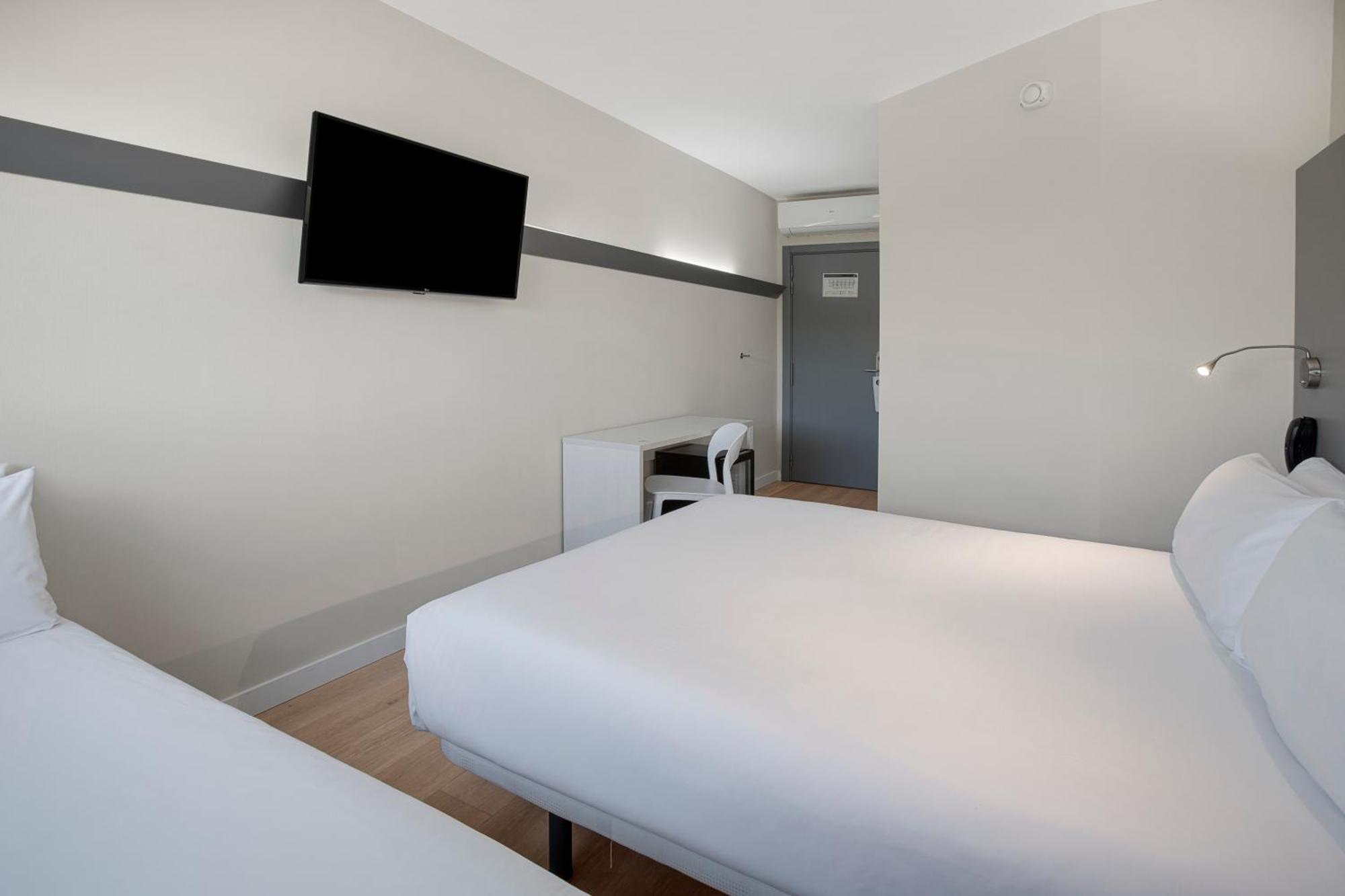 B&B Hotel Figueres Figueres  Eksteriør bilde